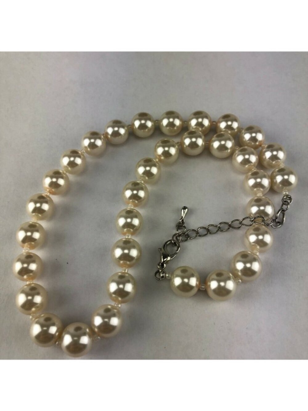 Single Strand Faux Pearl Necklace Silver-Tone Clasp Adjustable up to 17"